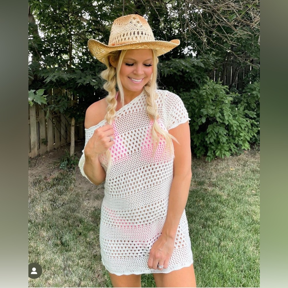 Crochet swimsuit cover up - brand new - only wore once for a photo